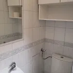 Near Bathrooms Park شقة وارسو
