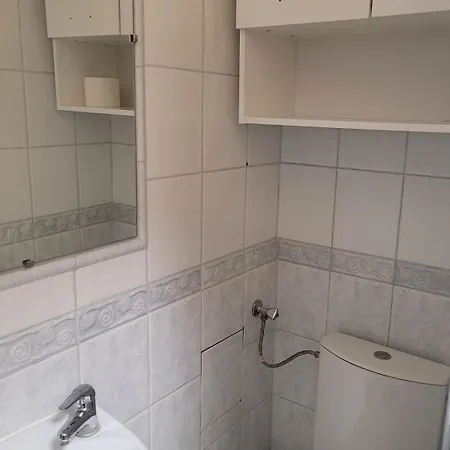Near Bathrooms Park Διαμέρισμα Βαρσοβία