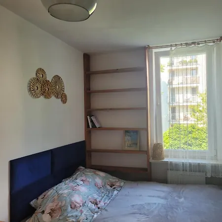 Near Bathrooms Park Daire *